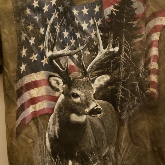 The Mountain Deer & American Flag Tee - Picture 2 of 7